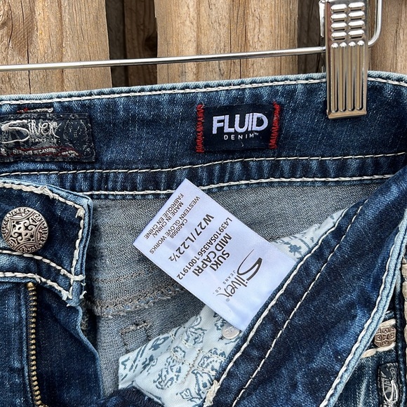 Silver Jeans Suki Fluid Mid Capri 27x22.5 - Picture 5 of 8